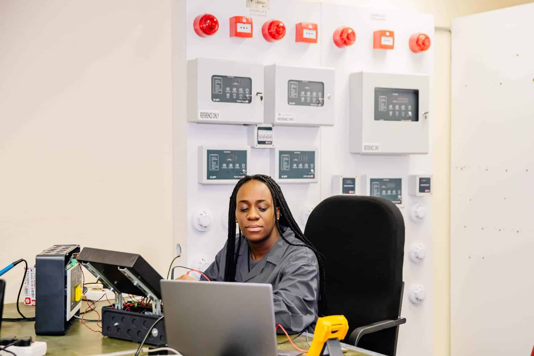 About Us 5 TechnoSwitchMarketing(42) copy